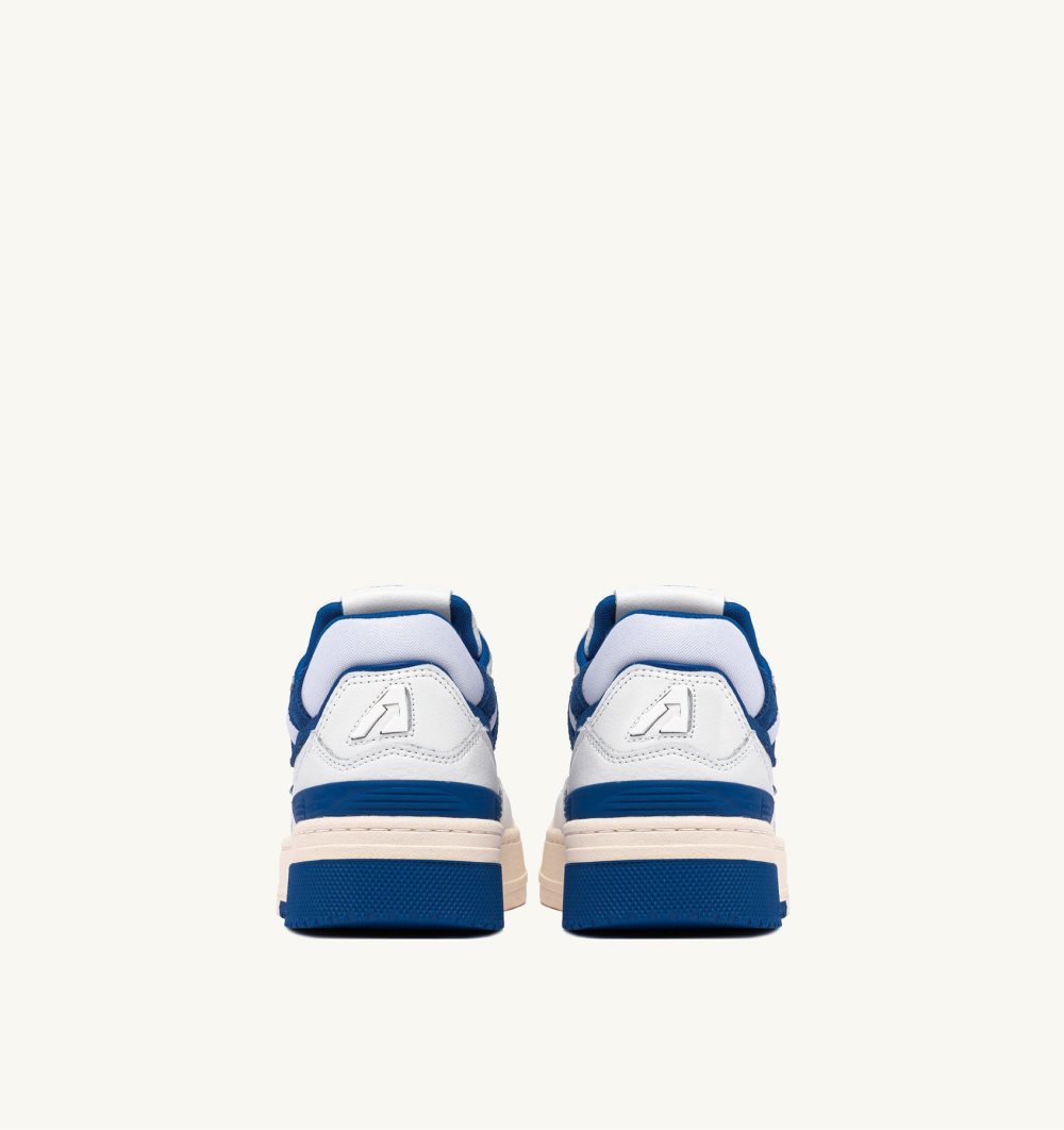 Autry Clc Low Sneakers Leather Princess Suede Sneakers Uomo Bianche Blu | 23604-BACJ