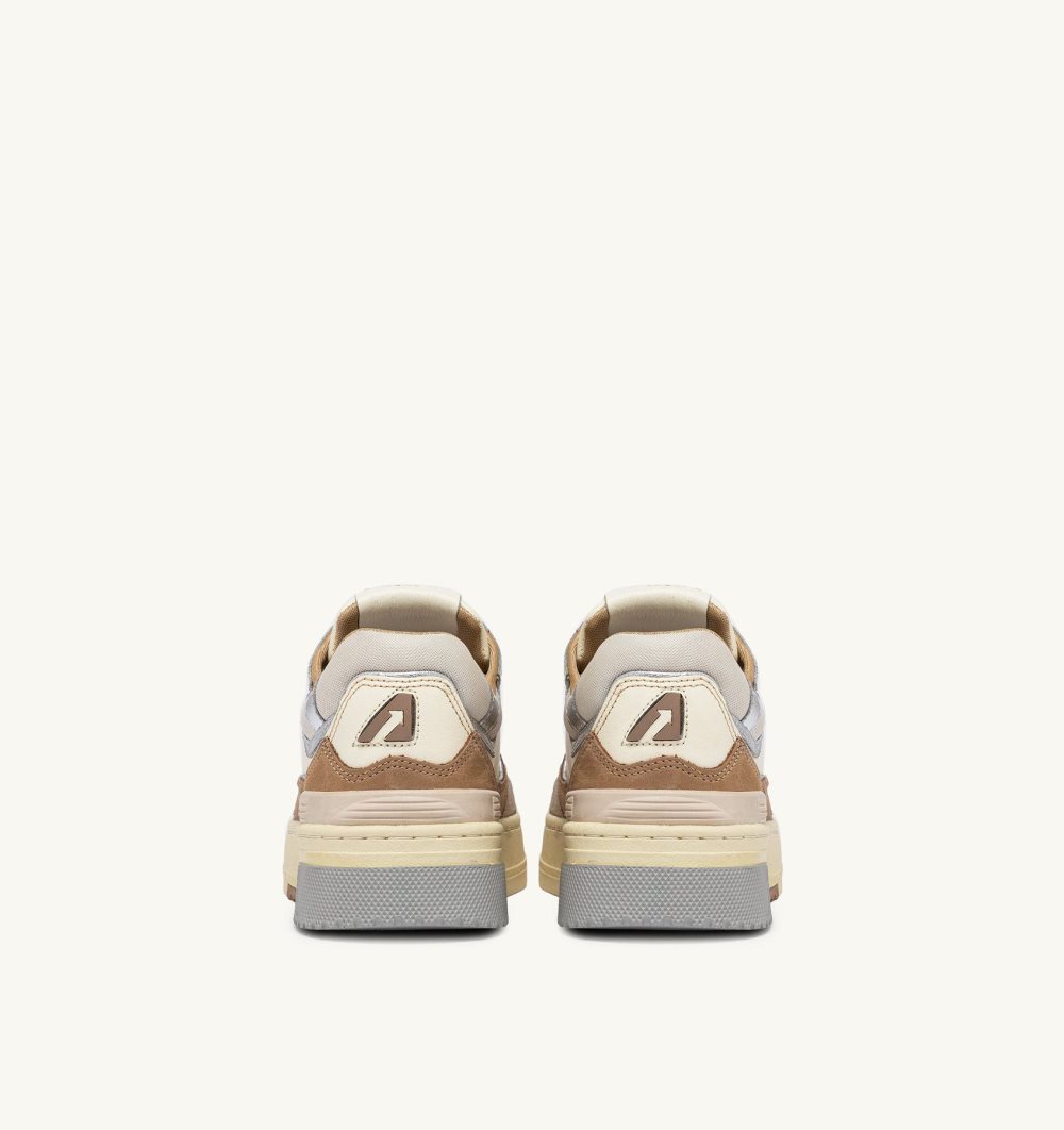 Autry Clc Low Sneakers Suede Nubuck Sneakers Donna Beige | 26780-RVFO