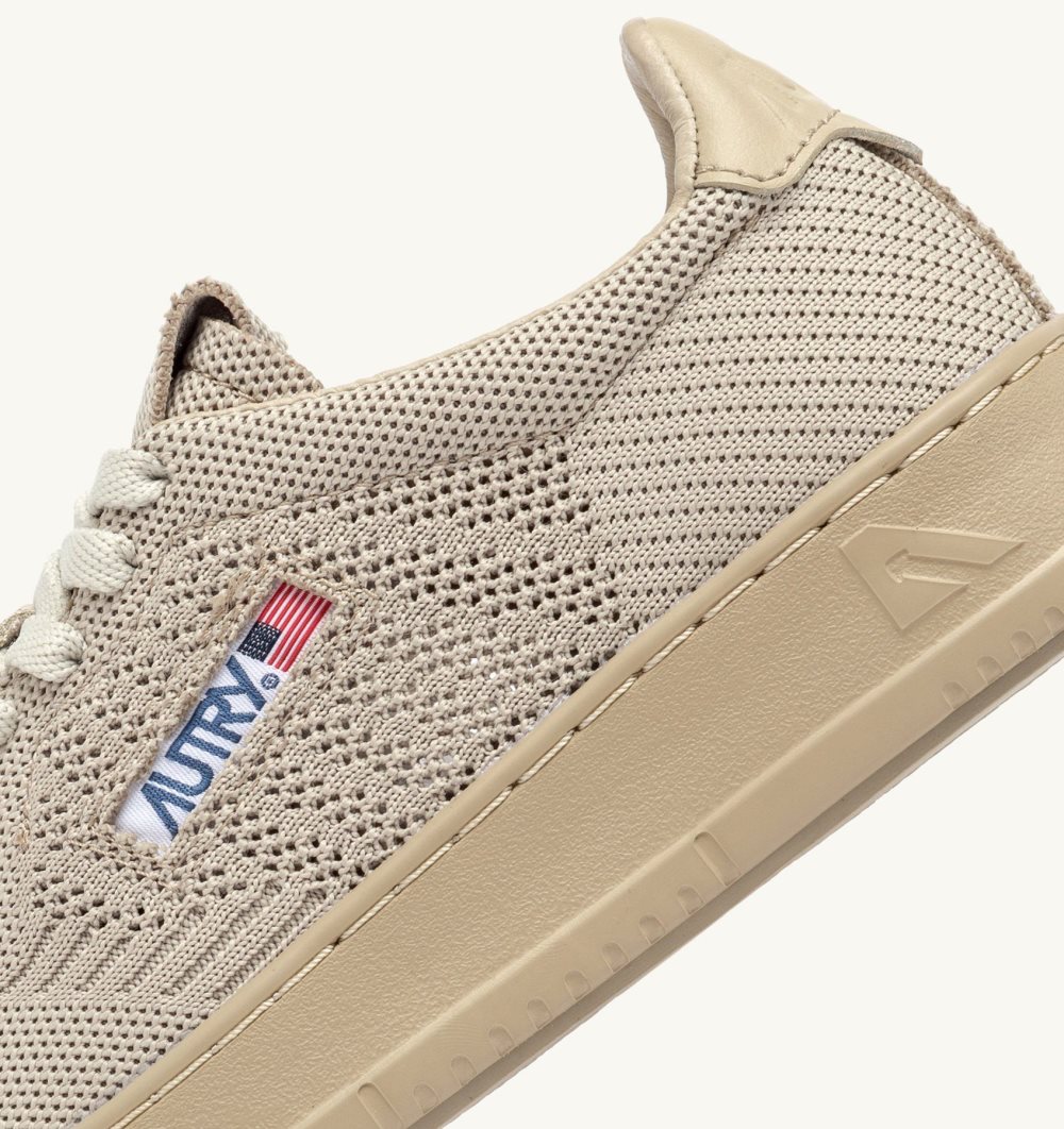 Autry Easeknit Medalist Low Sneakers Mojave Desert Sneakers Uomo Beige | 31594-KTQV