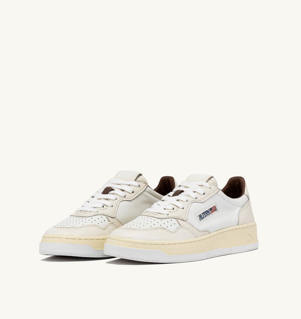 Autry Medalist Low Sneakers Leather Neutral-tone Nappa Sneakers Donna Bianche | 16053-LMFO