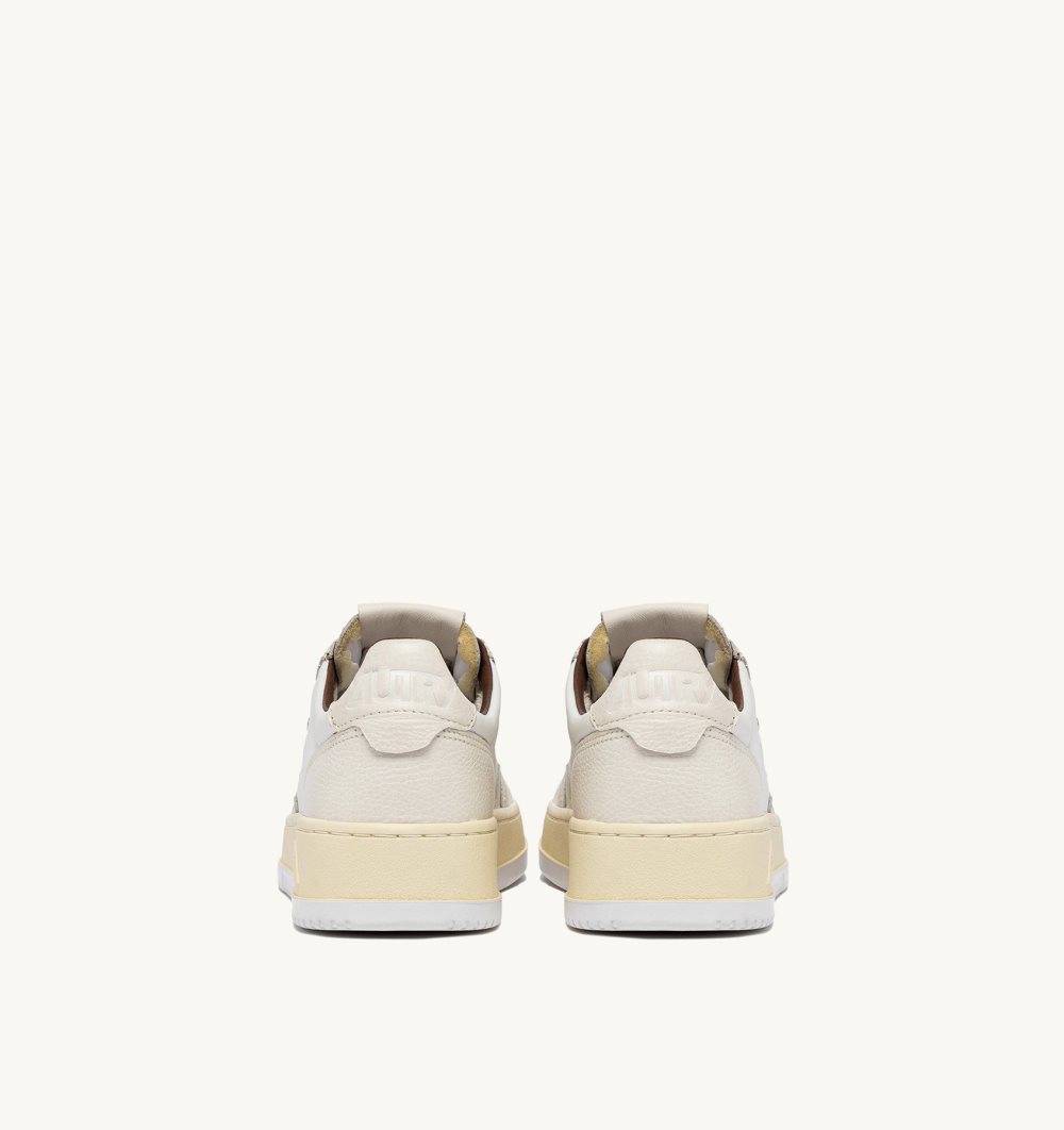 Autry Medalist Low Sneakers Leather Neutral-tone Nappa Sneakers Donna Bianche | 16053-LMFO