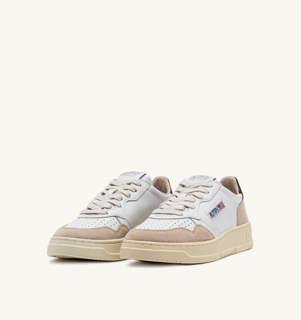 Autry Medalist Low Sneakers Leather Suede Sneakers Donna Nere Bianche | 19075-VGOK