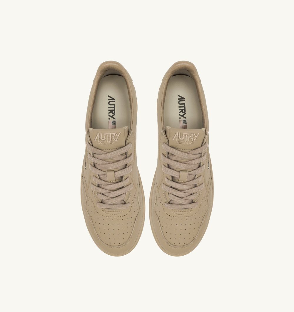 Autry Medalist Low Sneakers Matte Nomad Leather Sneakers Uomo Beige | 14306-JUAW