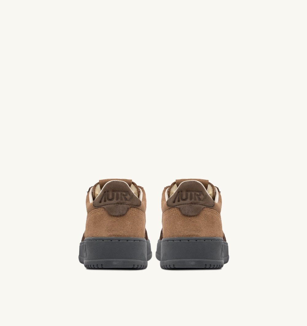 Autry Medalist Low Sneakers Suede Sneakers Uomo Marrone | 06285-FAVW