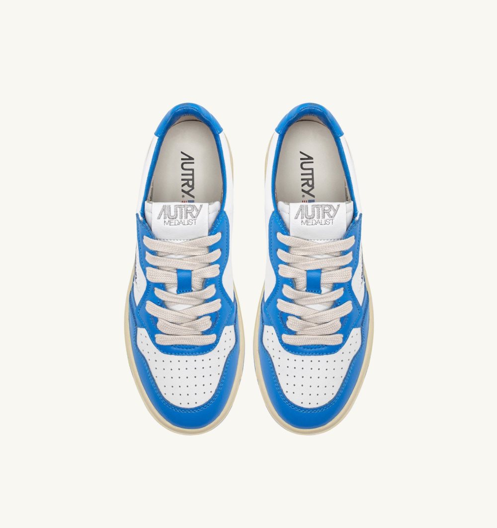 Autry Medalist Low Sneakers Two-tone Leather Sneakers Donna Bianche Blu Chiaro | 34025-TZGA