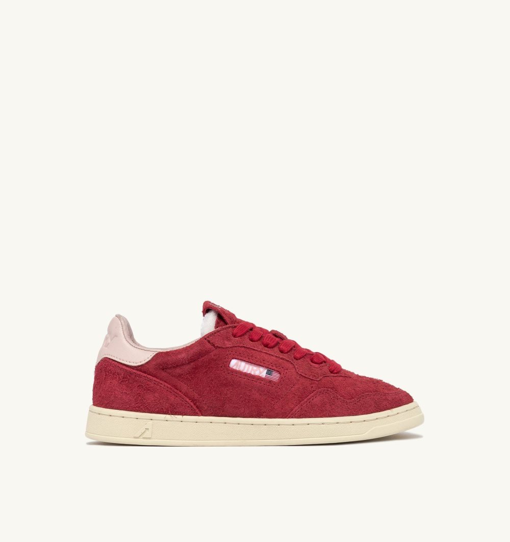 Autry New Flat Low Sneakers Powder Suede Scarpe Flat Donna Rosa Rosse | 68027-RQEP