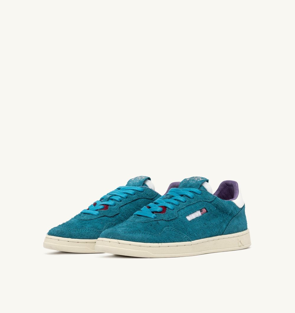 Autry New Flat Low Sneakers Zafiro Alyssum Suede Scarpe Flat Uomo Blu Chiaro Blu | 74159-TXHB