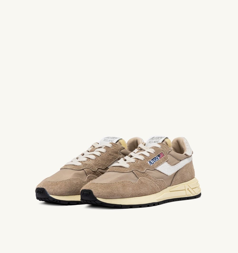 Autry Reelwind Low Sneakers Pepper Cracked Leather Nylon Sneakers Uomo Beige | 82657-SQOJ