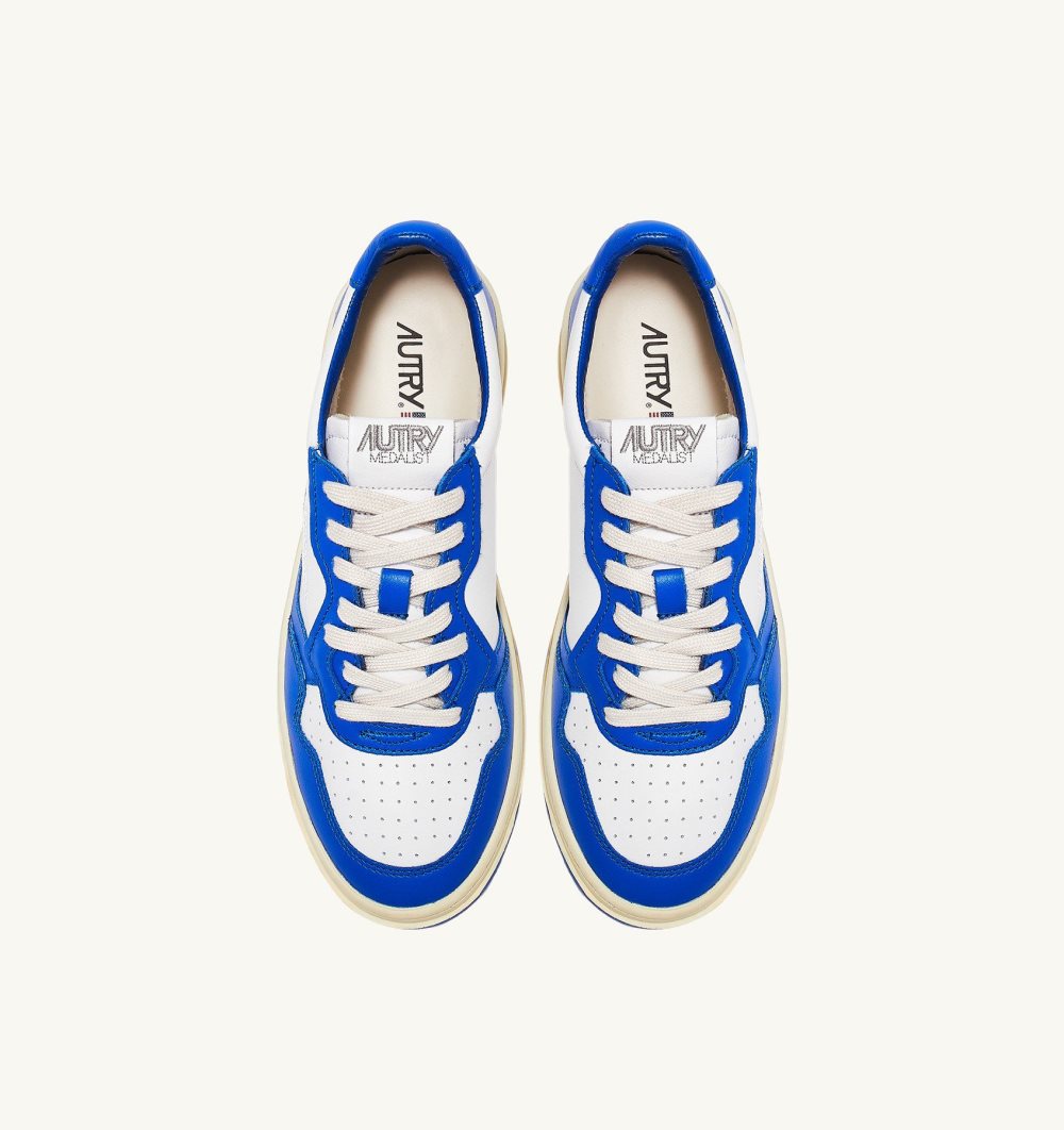 Autry Two-tone Medalist Low Sneakers Leather Sneakers Uomo Bianche Blu | 72160-DVZL