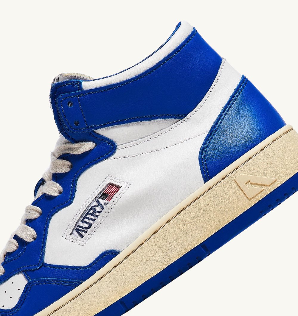 Autry Two-tone Medalist Mid Sneakers Leather Sneakers Uomo Bianche Blu | 34081-CMOP